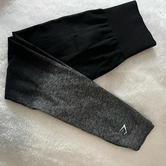 Gymshark ADAPT Ombré SEAMLESS RIBBED LEGGINGS Top-Rated Athleisure Leggings - Picture 4 of 6